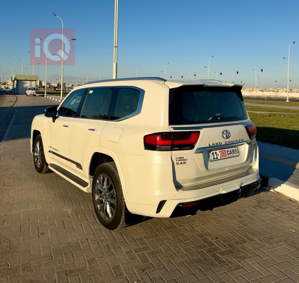 تويوتا لاندكروزر